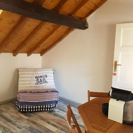 Le Grenier Calin Apartment *