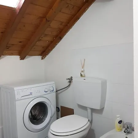 Le Grenier Calin Apartment *